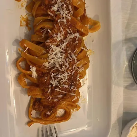 Lägenhet Osteria Del Cavaliere E Maneggio