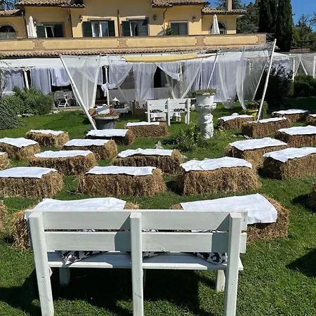 Osteria Del Cavaliere B&B E Maneggio