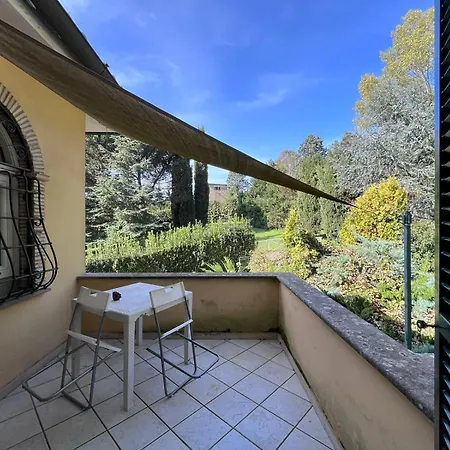 Lägenhet Osteria Del Cavaliere E Maneggio *