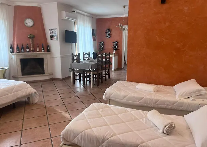 Osteria Del Cavaliere B&B E Maneggio Сакрофано
