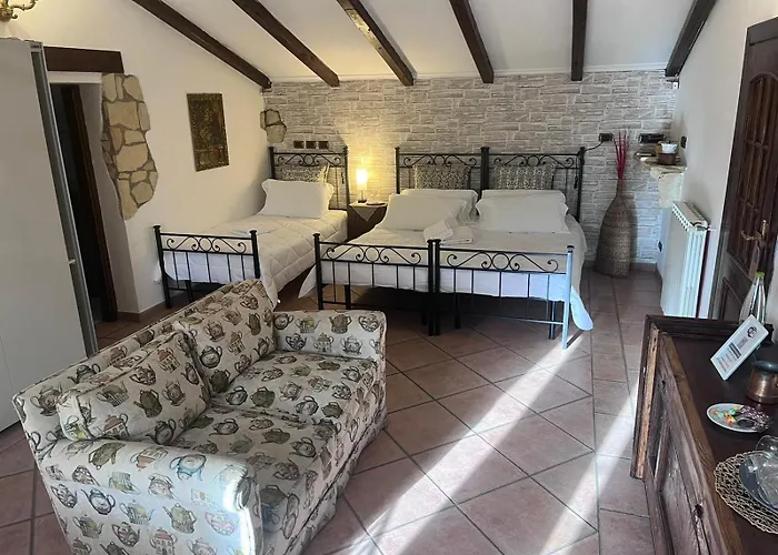Osteria Del Cavaliere B&B E Maneggio Сакрофано