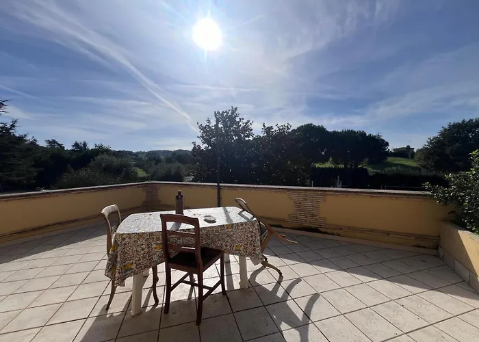 Апартаменты Osteria Del Cavaliere B&B E Maneggio Сакрофано