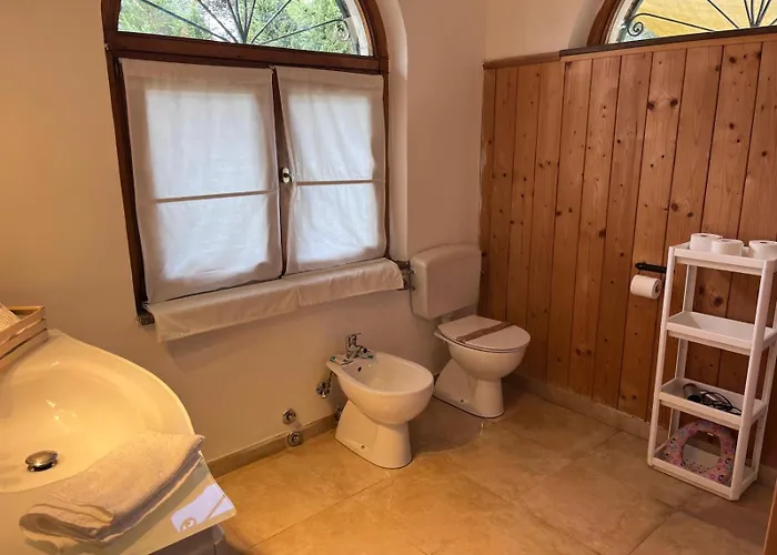 Osteria Del Cavaliere B&B E Maneggio * Сакрофано