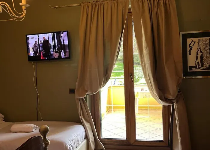Osteria Del Cavaliere B&B E Maneggio Апартаменты Сакрофано