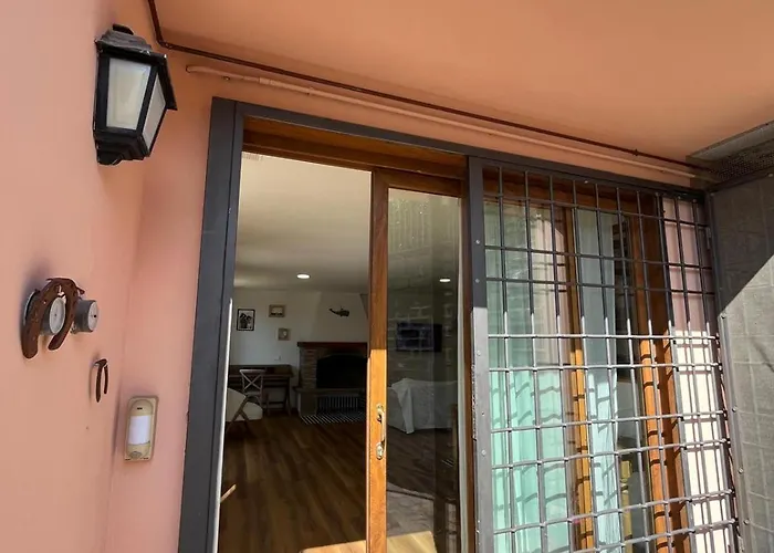 Апартаменты Osteria Del Cavaliere B&B E Maneggio Сакрофано